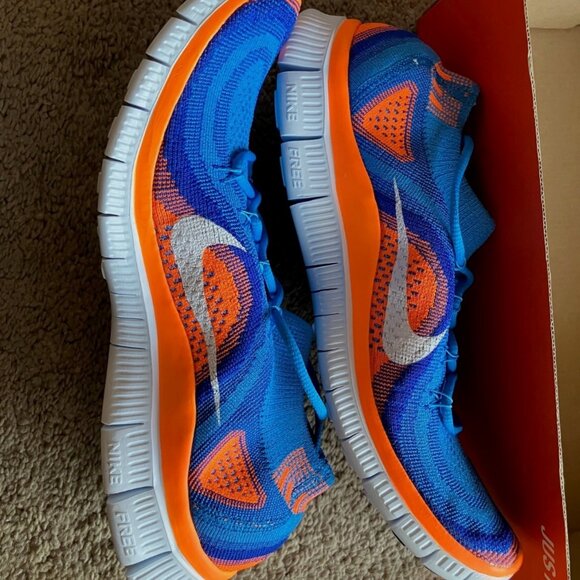 New in Box Nike Flyknit + Blue Glow Total Orange Mens 9.5 US 43 EUR RARE - Picture 11 of 16